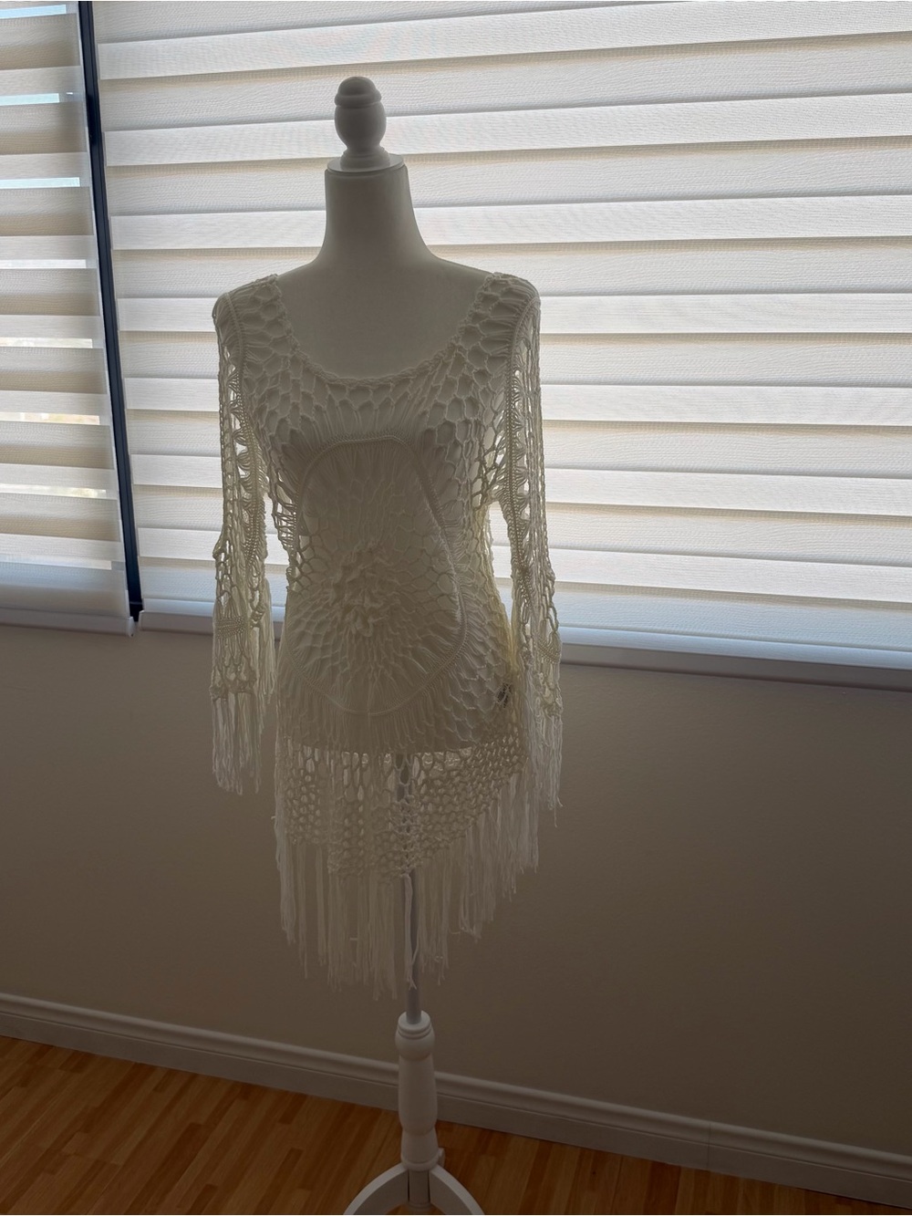 Kohinoor Fashion White Crochet Fringe Tunic / Beach Cover-Up (One Size)